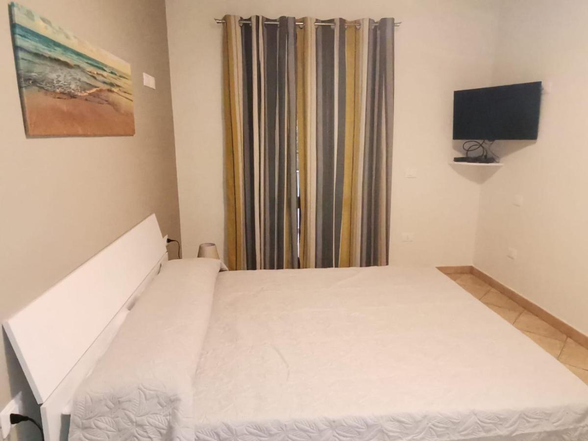 Apartament La Caletta Di Dany Castelsardo Zewnętrze zdjęcie