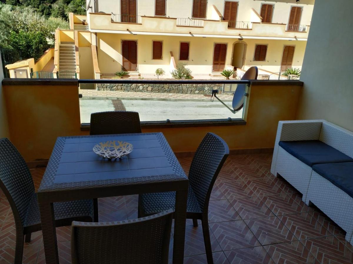Apartament La Caletta Di Dany Castelsardo Zewnętrze zdjęcie